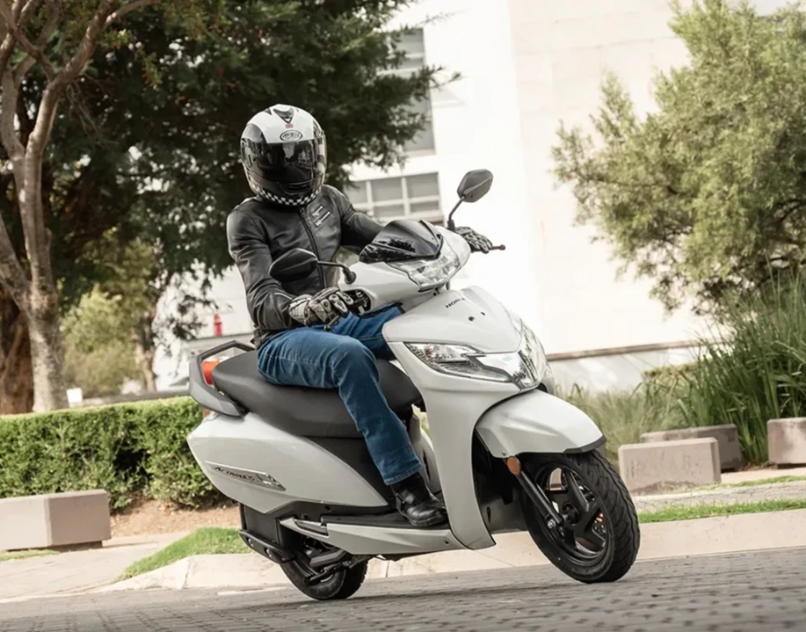 Image for Honda Wing Centurion Scooters & Commuters Service - Motorcycle trade-ins, Motorbike dealership, Accessories, New and used motorcycles, MOT, Honda Wing Centurion Motorcycle Sales, Servicing, Motorbike financing, New Scooters, Motorcycle Sales in Centurion, Pre Owned, Motorcycle sales